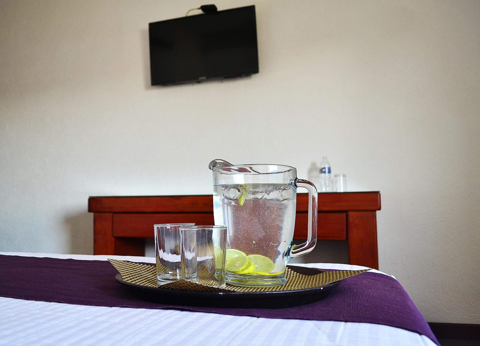 Hotel Campestre Inn León Exteriör bild